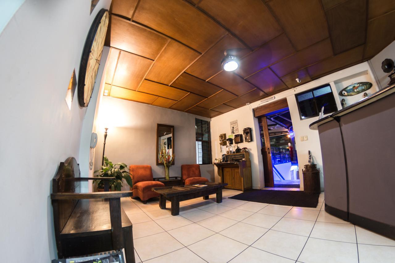 Hotel Meson De Maria Antiguo Cuscatlan Екстер'єр фото