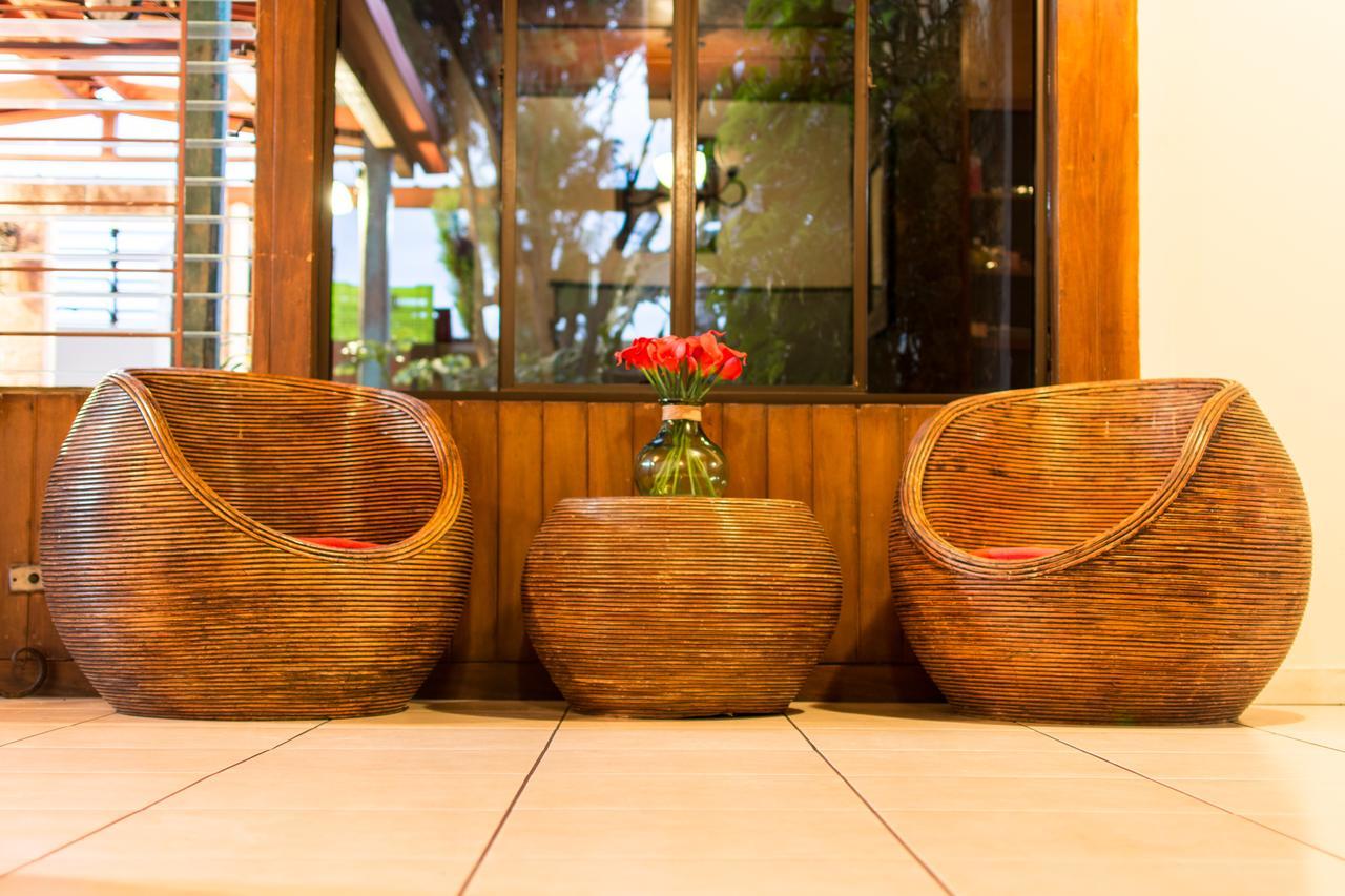 Hotel Meson De Maria Antiguo Cuscatlan Екстер'єр фото