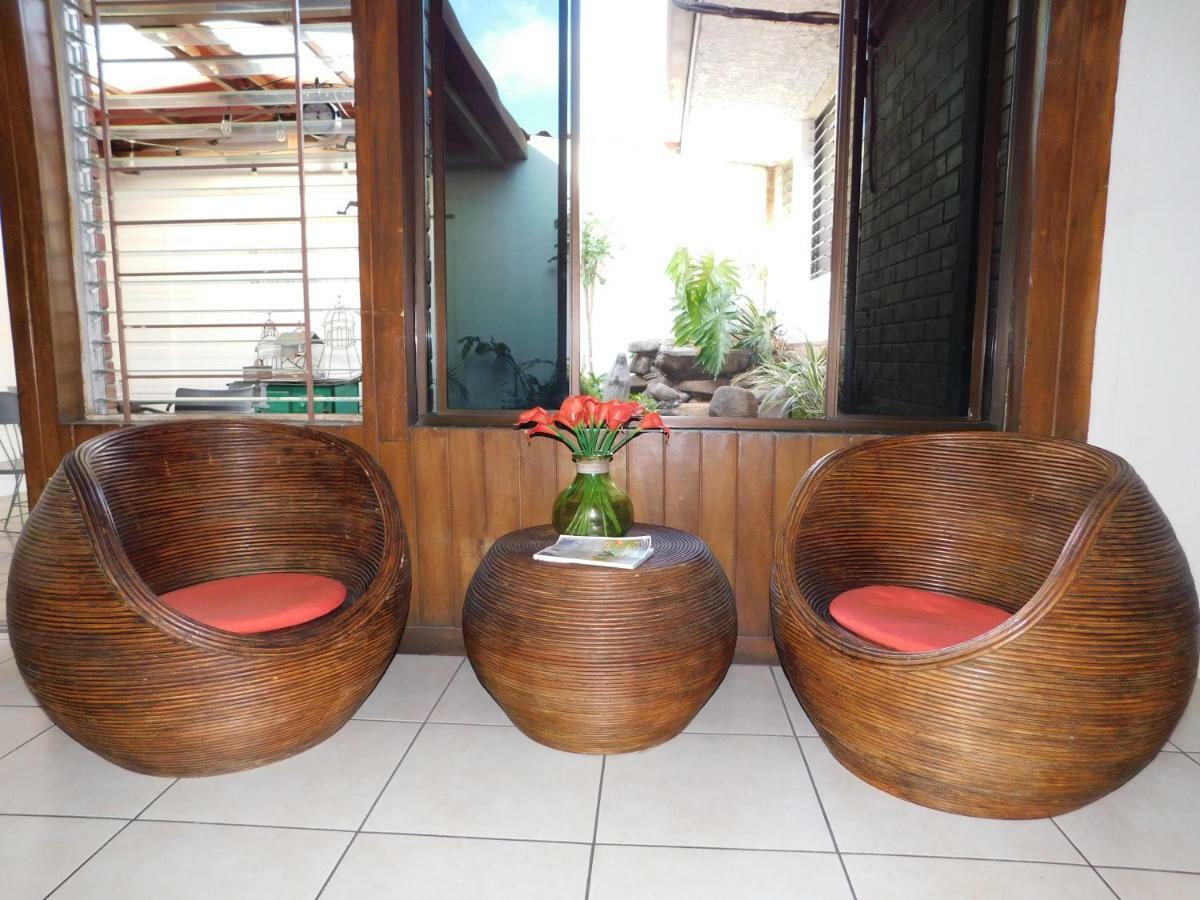 Hotel Meson De Maria Antiguo Cuscatlan Екстер'єр фото